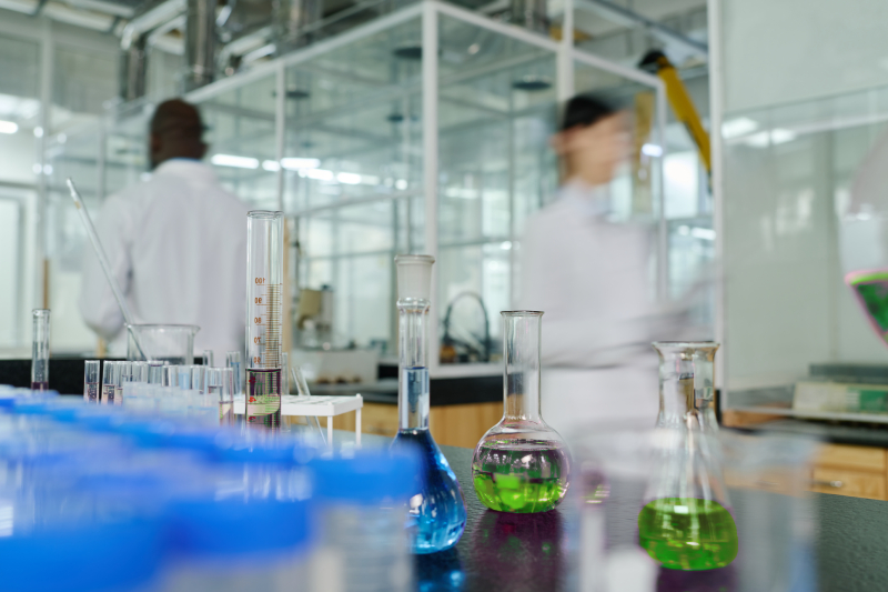 Analytical procedures in the lab follow ICH Q14 risk-based framework